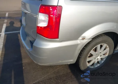 2016 Chrysler Town & Country Touring from USA, damaged, VIN 2C4RC1BG9GR198480